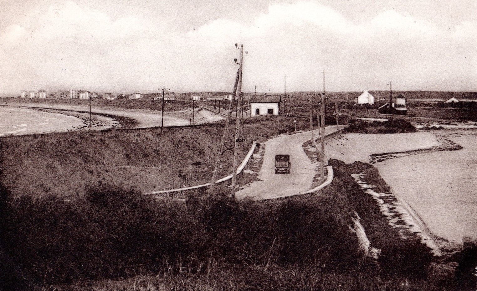 L'isthme de Quiberon vu du ciel vers 1910, mince bande de sable entre deux mers